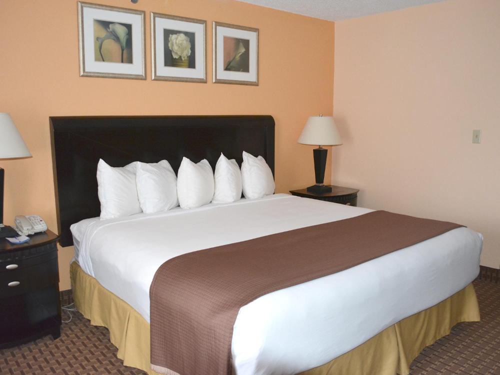 Baymont by Wyndham East Windsor Bradley Airport